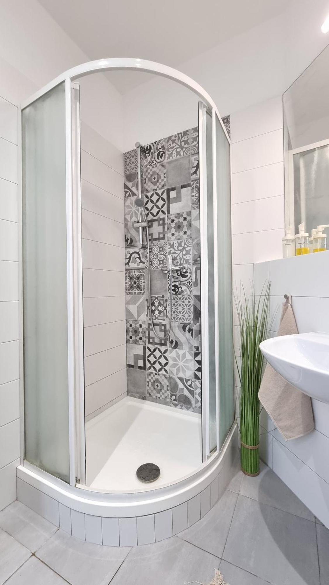 Finnem Rentals Tyrsova Praha Bagian luar foto