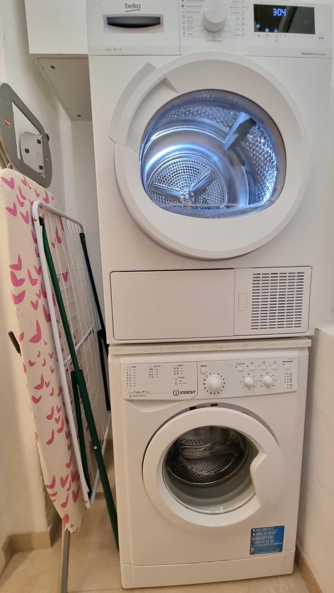 Finnem Rentals Tyrsova Praha Bagian luar foto